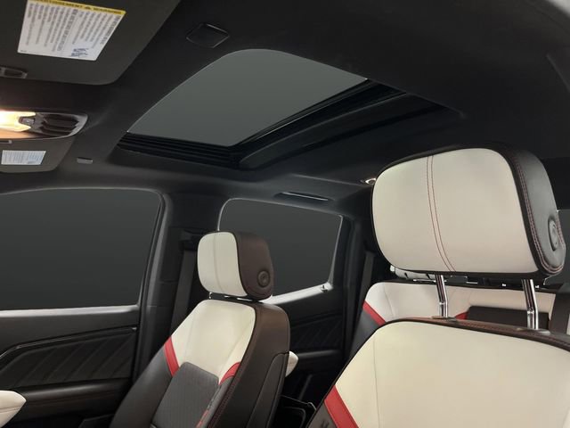 Used 2024 GMC Canyon AT4X image 7