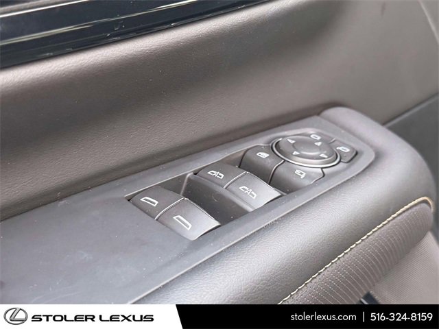 Used 2025 Chevrolet Tahoe Premier image 19