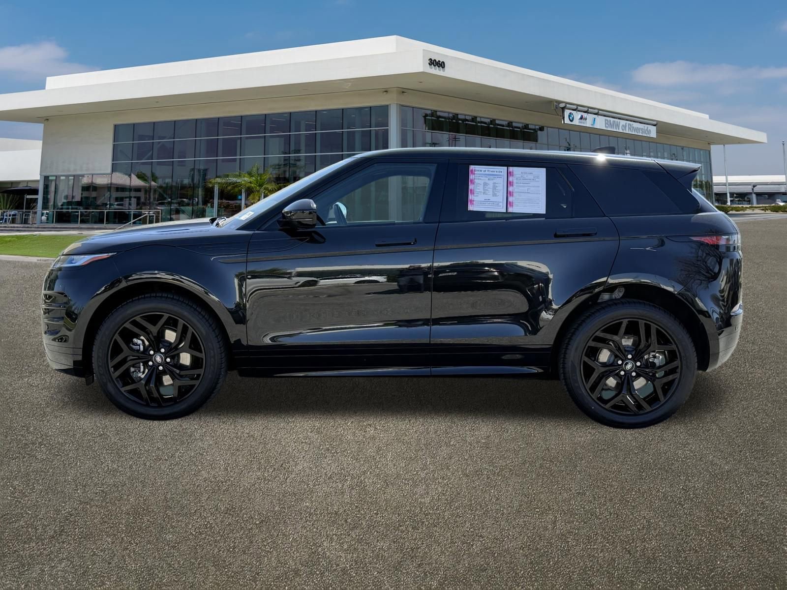 Used 2023 Land Rover Range Rover Evoque R-Dynamic S image 6