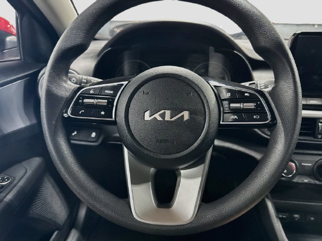 Certified 2024 Kia Forte LXS w/ LXS Technology Package FWD image 18