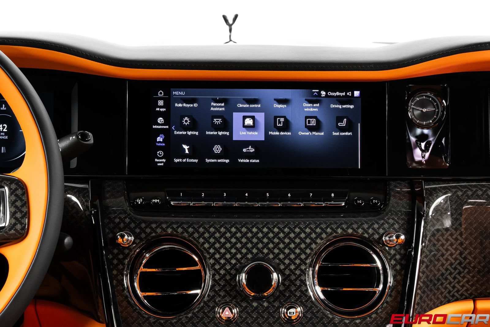 Used 2025 Rolls-Royce Cullinan Black Badge AWD/4WD image 43