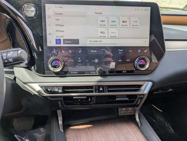 Used 2024 Lexus RX 350 w/ Convenience Package image 20