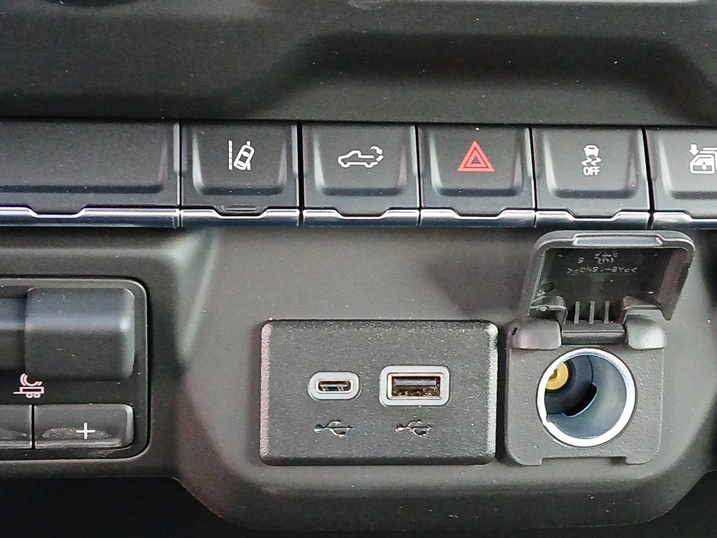 New 2022 Chevrolet Traverse LT w/ LT Premium Package image 14