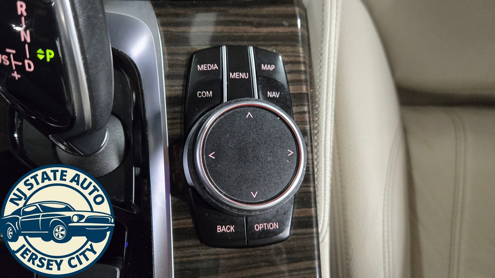 Used 2018 BMW 530e xDrive w/ Premium Package 2 image 20