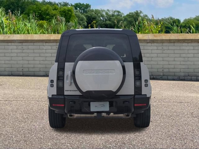 New 2026 Land Rover Defender 130 X-Dynamic SE AWD/4WD image 5