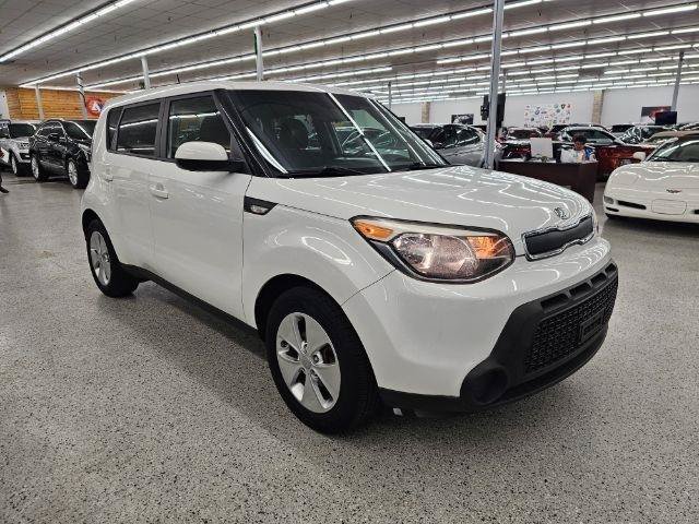 Used 2014 Kia Soul FWD image 3