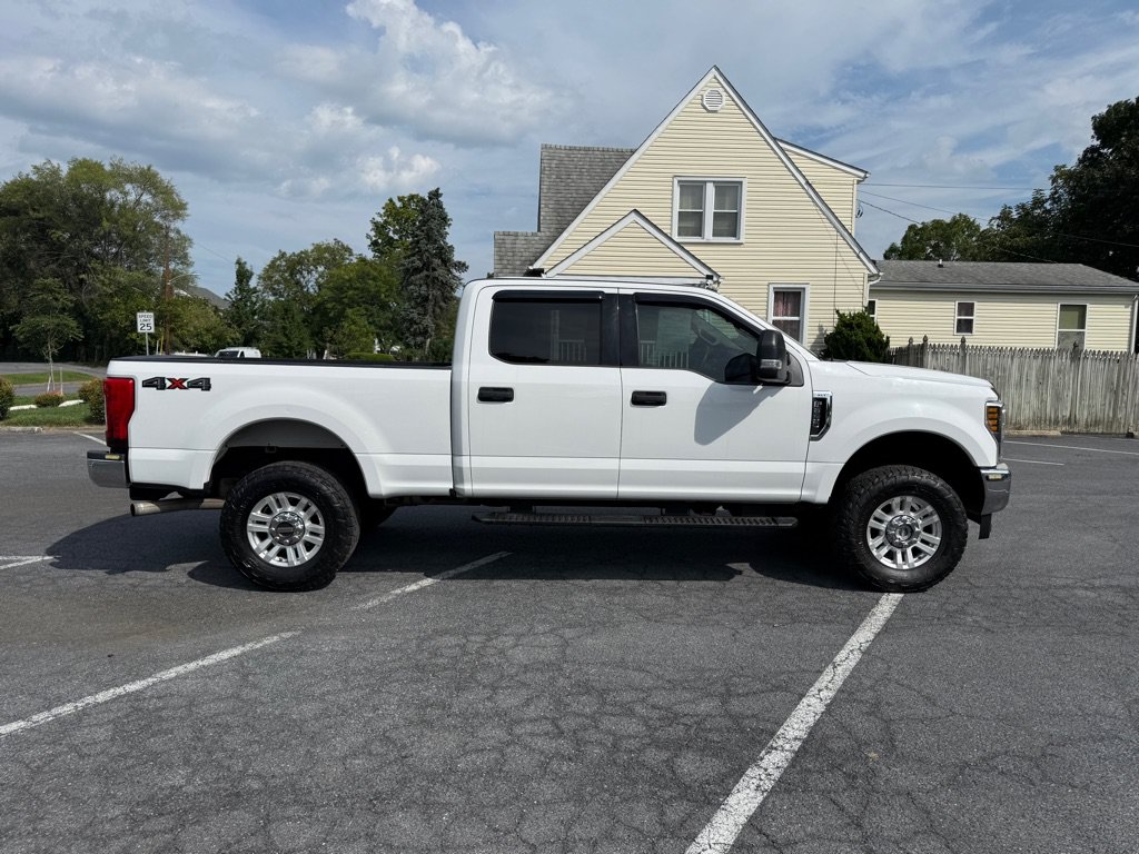 Used 2019 Ford F250 XLT AWD/4WD image 2