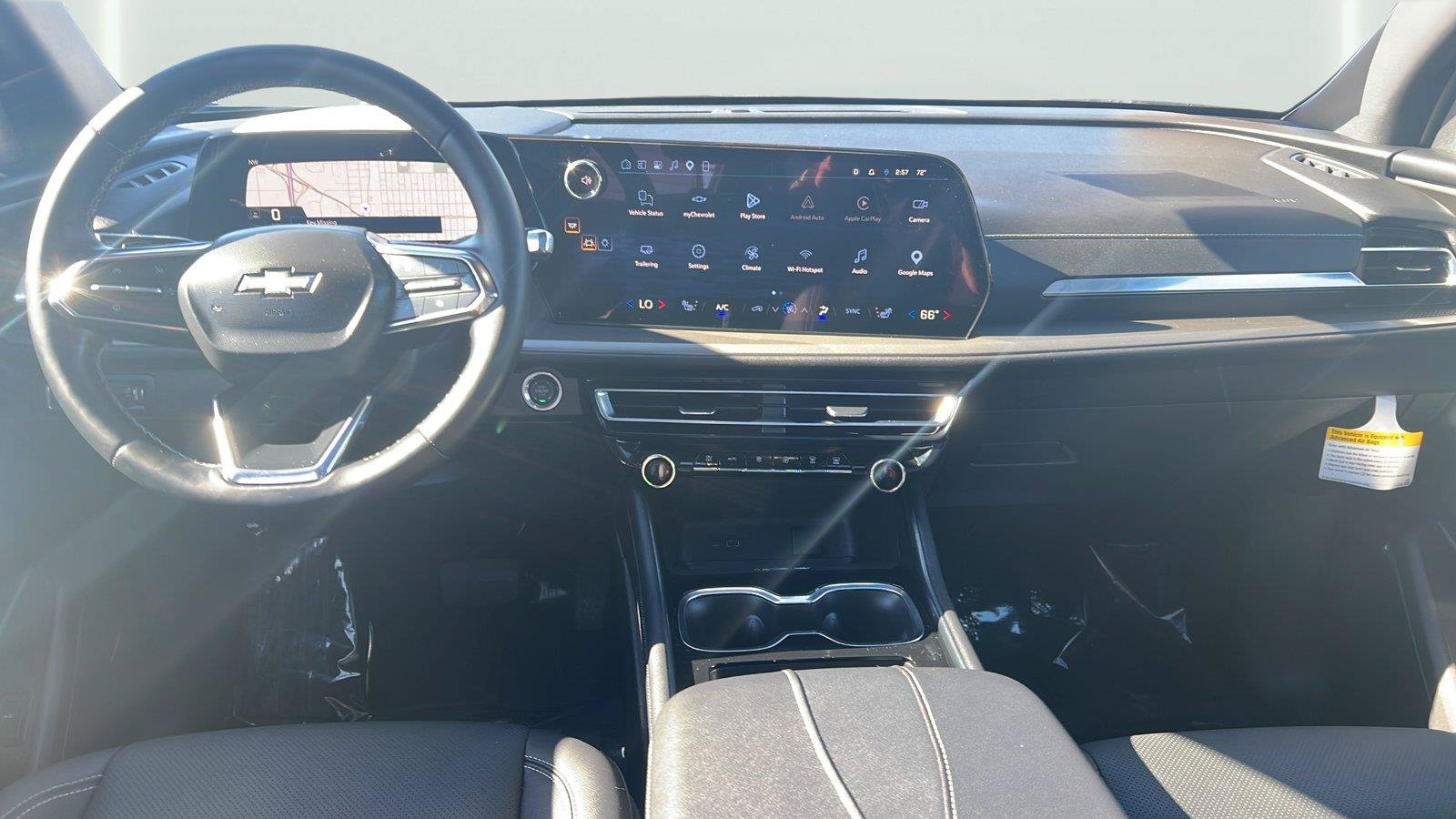 Used 2026 Chevrolet Traverse LT w/ Sun and Wheel Package FWD image 10