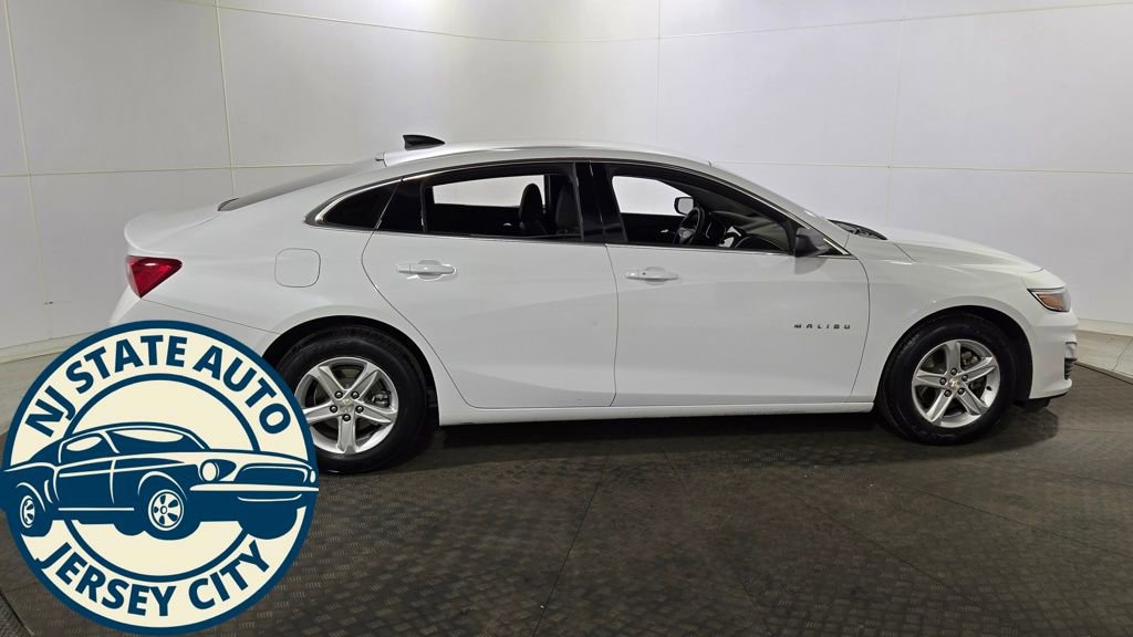 Used 2023 Chevrolet Malibu LS image 8