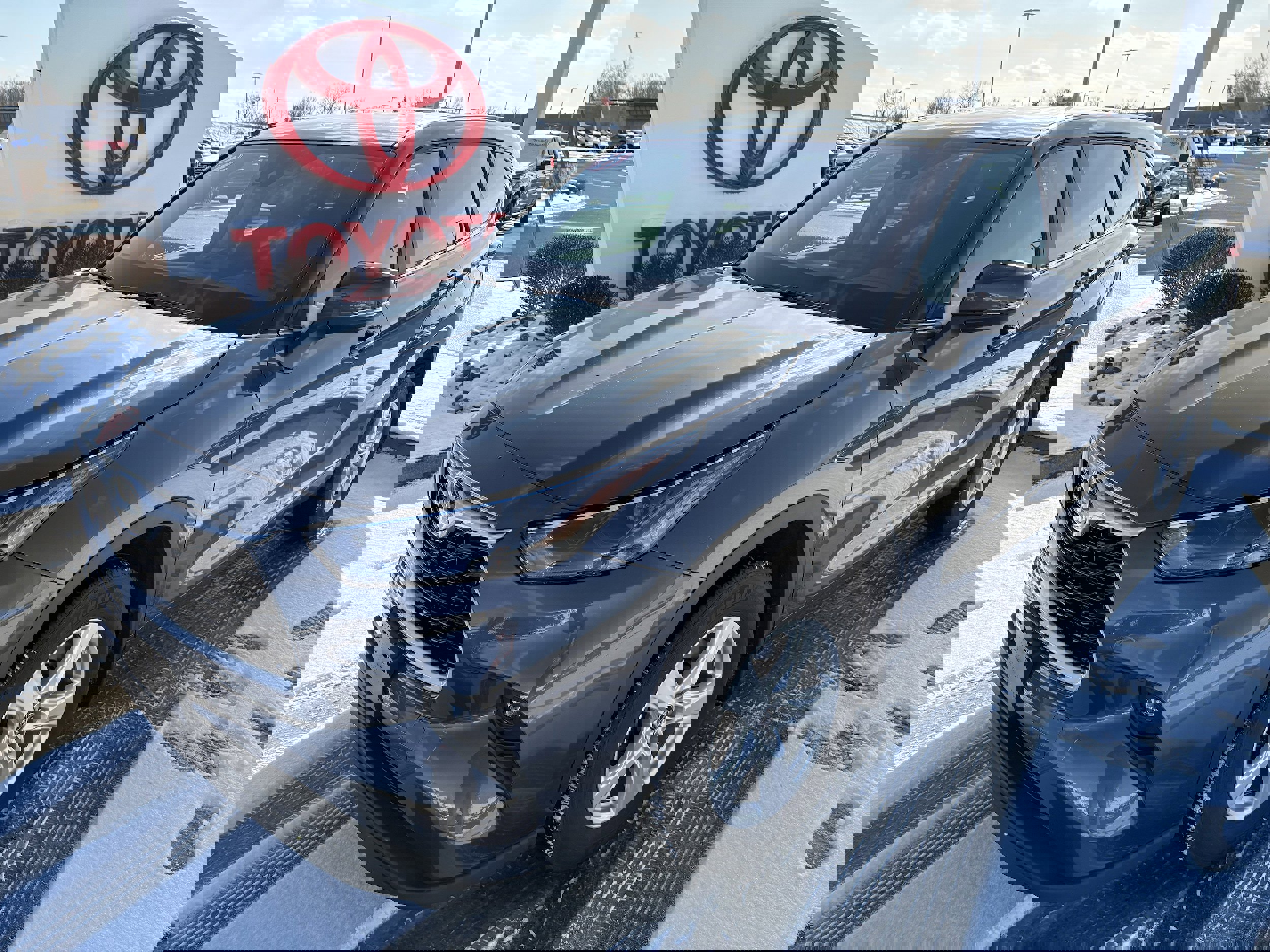 Certified 2025 Toyota Highlander LE