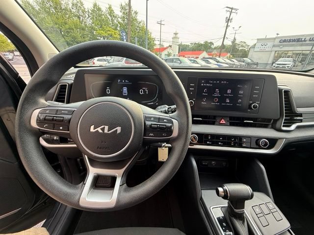 Used 2024 Kia Sportage LX AWD/4WD image 19