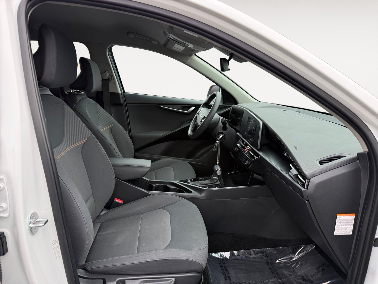 Used 2024 Kia Niro LX FWD image 19