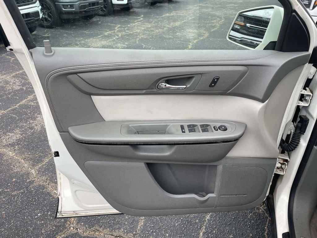 Used 2015 GMC Acadia SLT FWD image 15