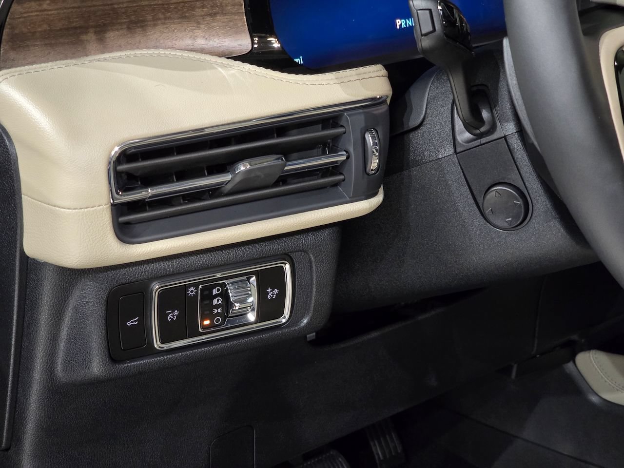 New 2026 Lincoln Corsair Reserve AWD/4WD image 18