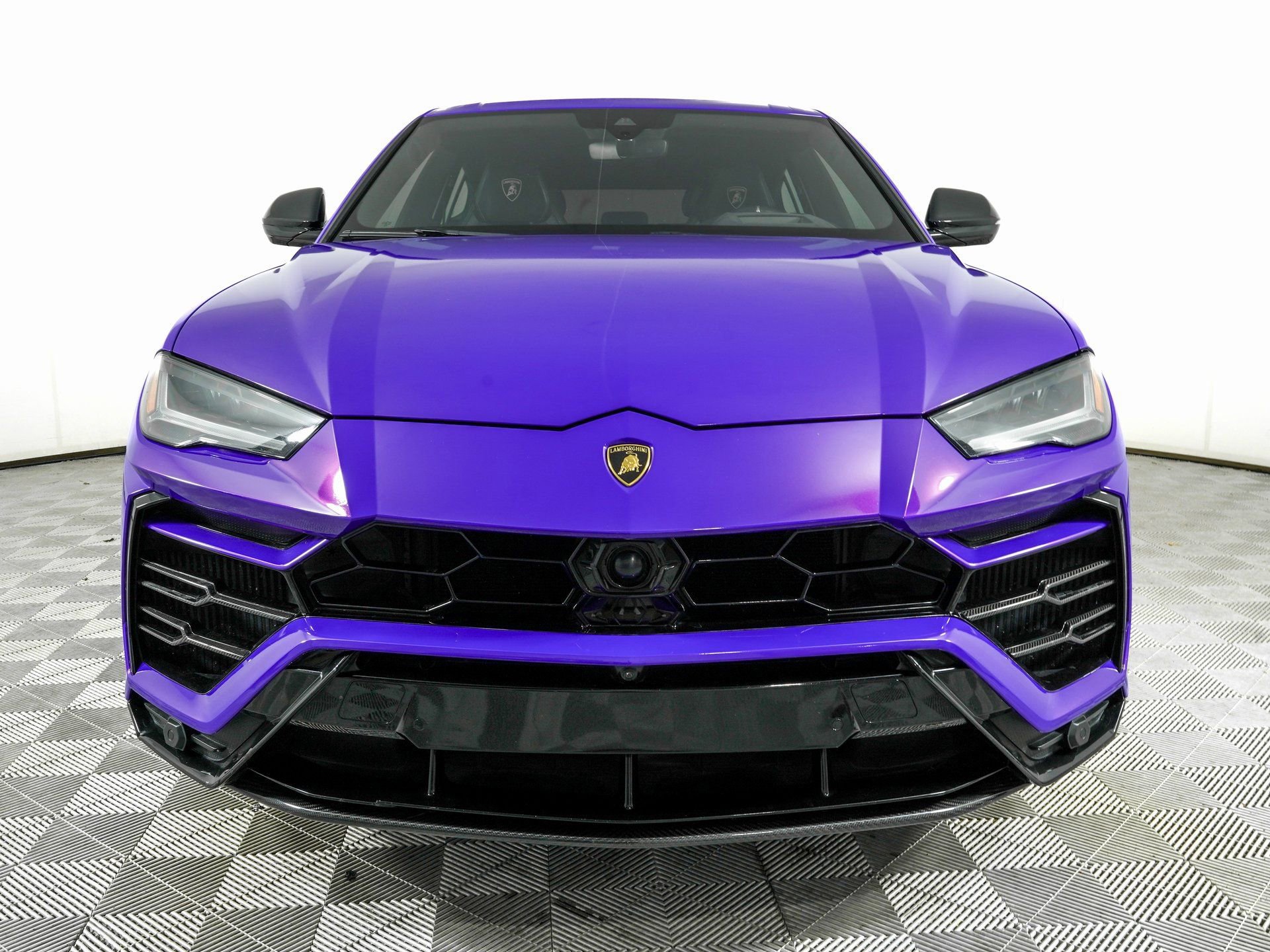 Used 2021 Lamborghini Urus image 2
