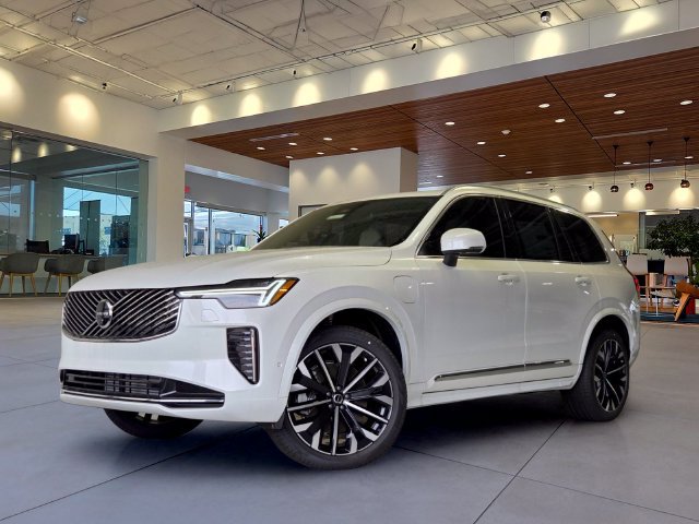 New 2026 Volvo XC90 T8 Plus w/ Protection Package Premier AWD/4WD image 9