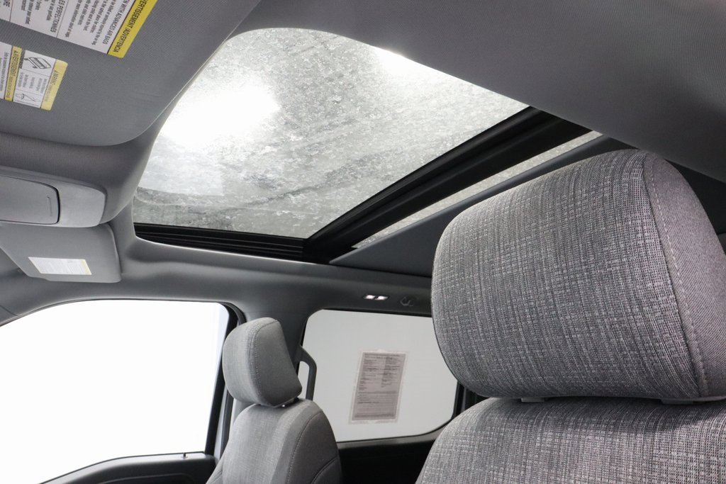 Certified 2022 Ford F150 XLT w/ Equipment Group 302A High image 33