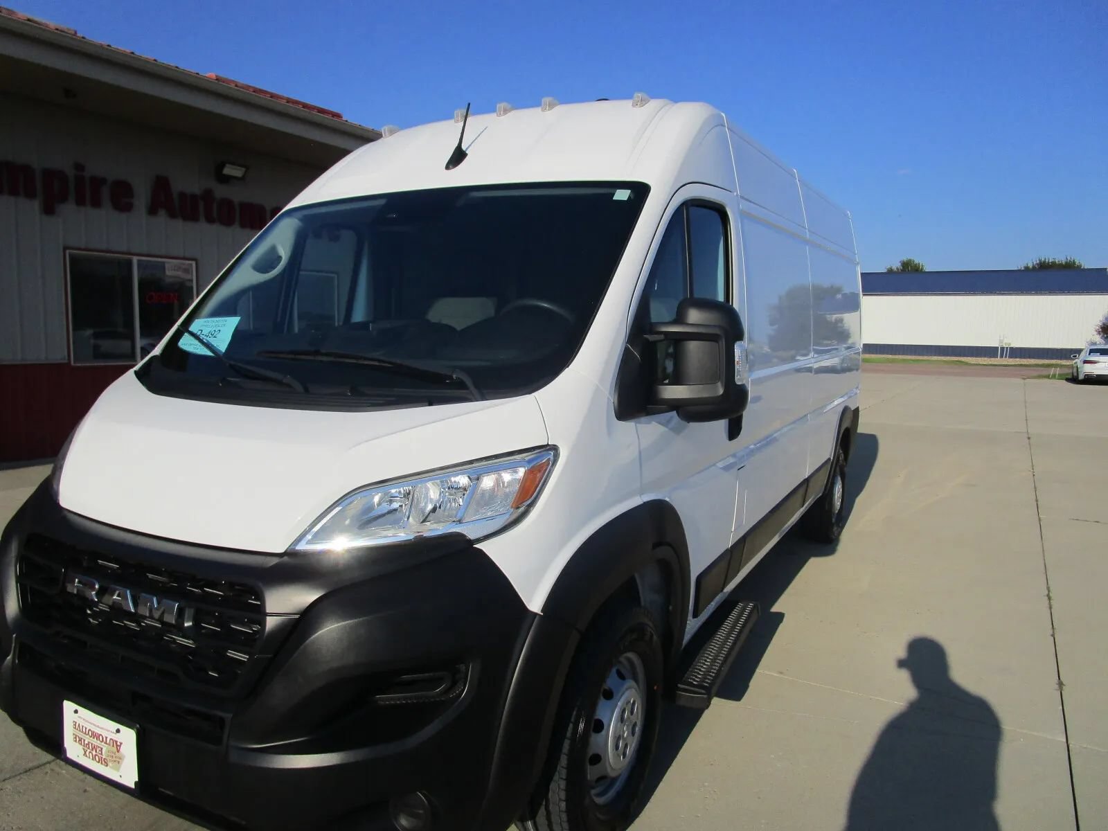 Used 2023 RAM ProMaster 2500 FWD image 3