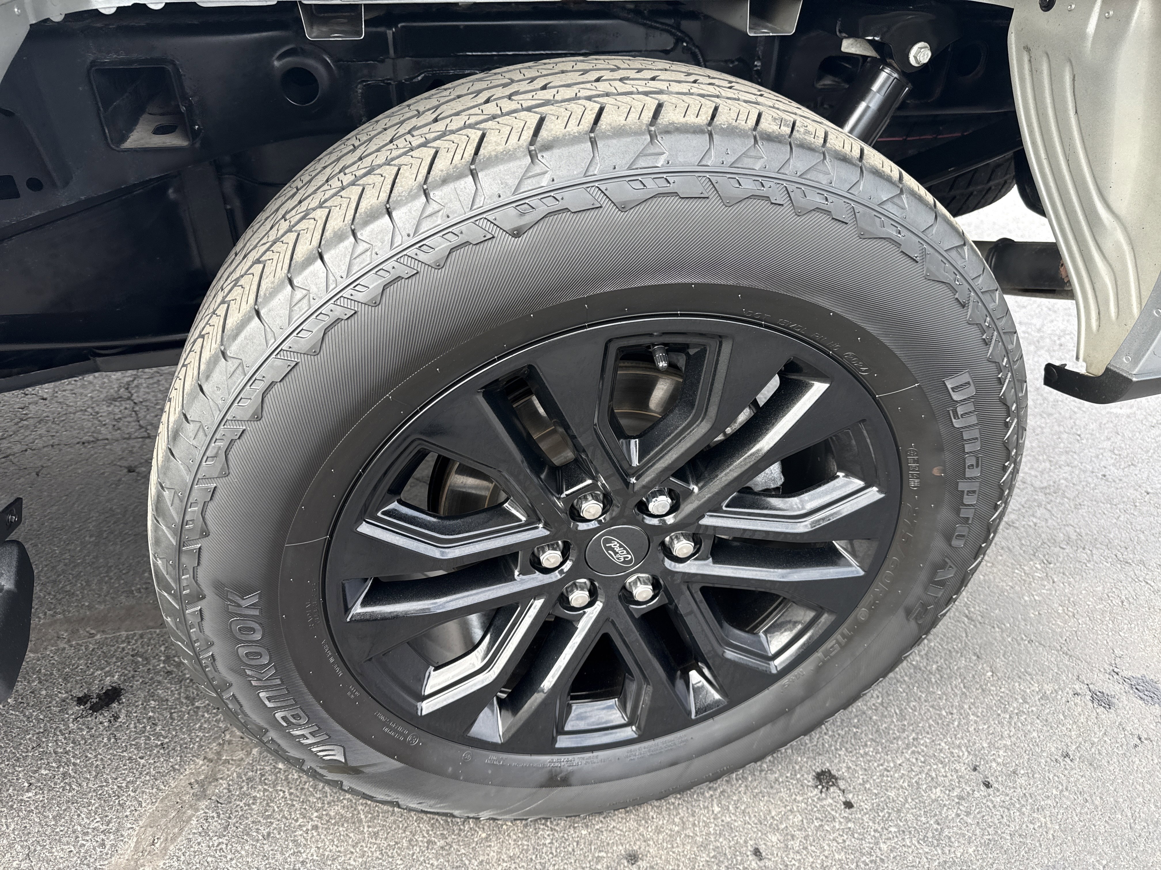 Used 2024 Ford F150 Lariat w/ Bed Utility Package image 5