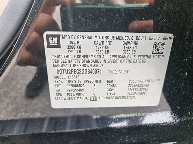 Used 2016 GMC Sierra 1500 Denali w/ Enhanced Driver Alert Package AWD/4WD image 30