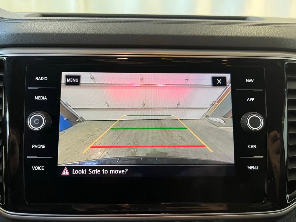 Used 2019 Volkswagen Atlas SEL Premium image 18