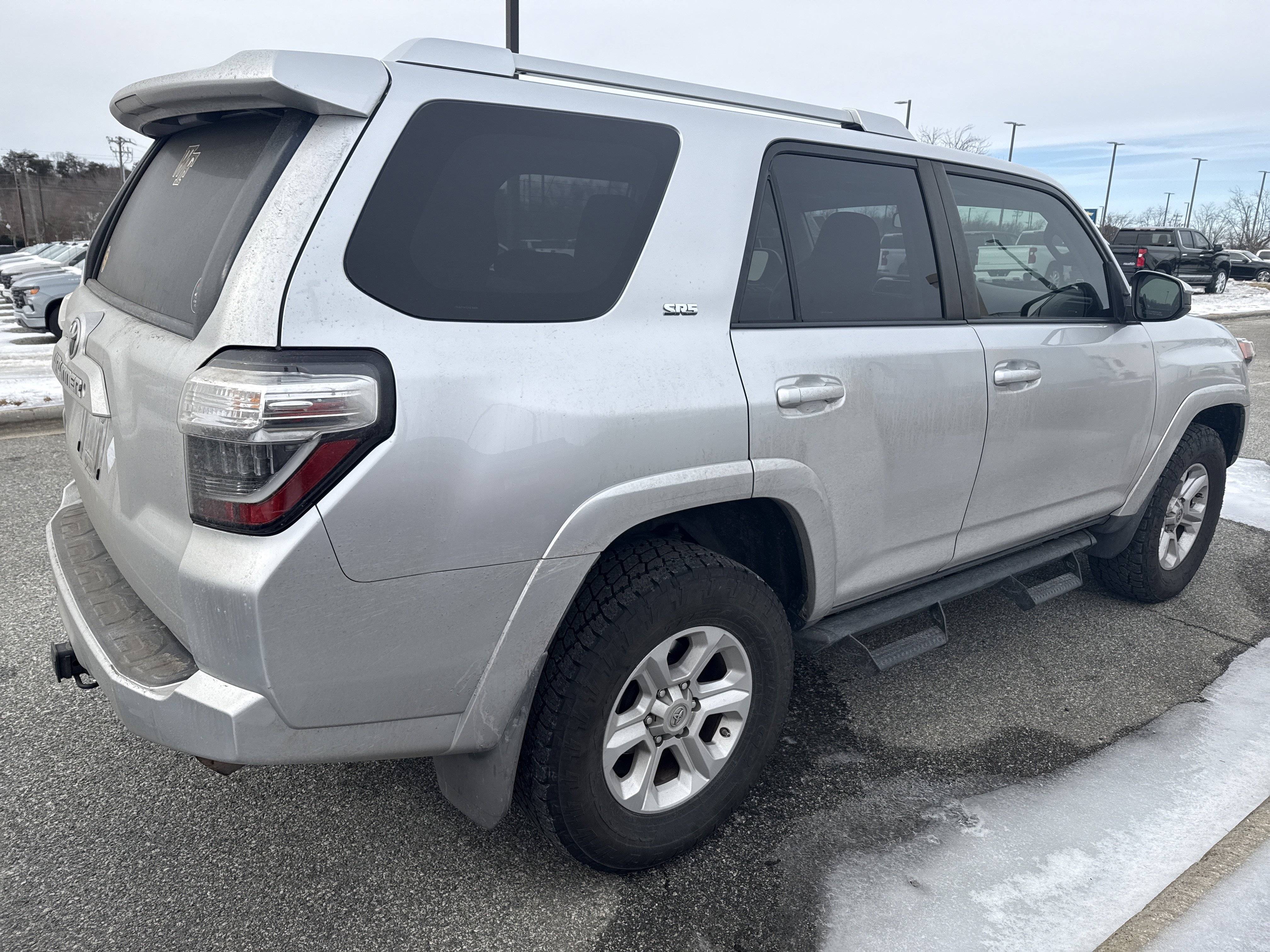 Used 2016 Toyota 4Runner SR5 image 10