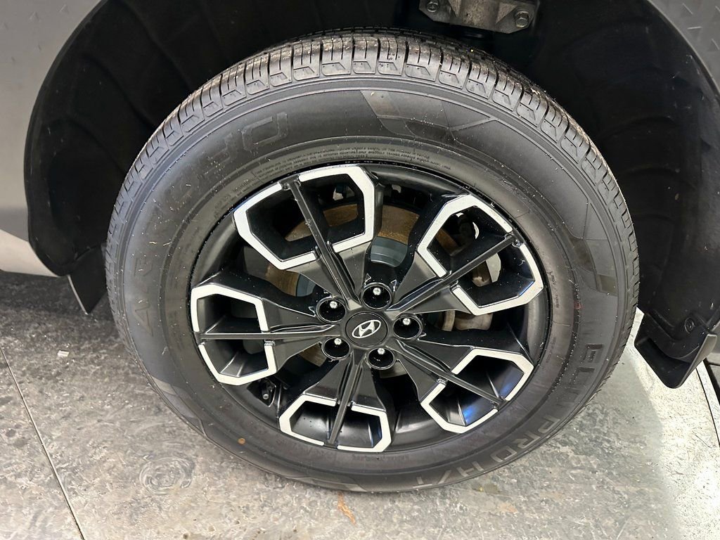 Used 2022 Hyundai Santa Cruz SEL w/ Cargo Package image 31