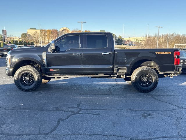 Used 2024 Ford F250 Platinum w/ Tremor Off-Road Package image 11
