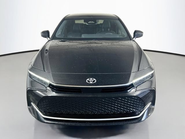 Used 2024 Toyota Crown AWD/4WD image 3