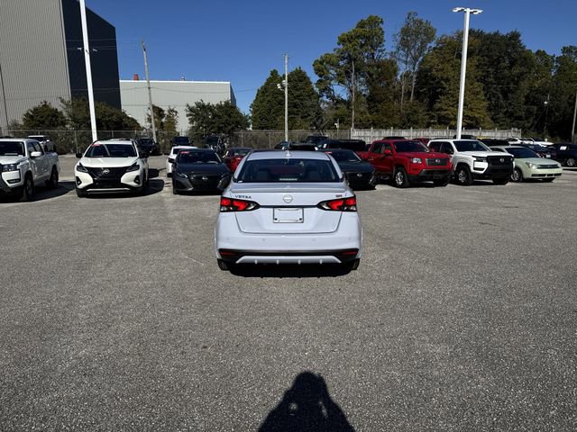 New 2025 Nissan Versa SR w/ Trunk Package FWD image 6