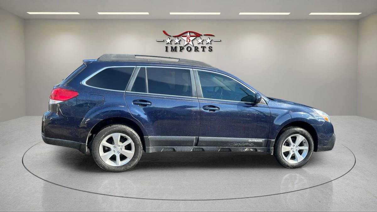 Used 2013 Subaru Outback 2.5i Limited AWD/4WD image 6