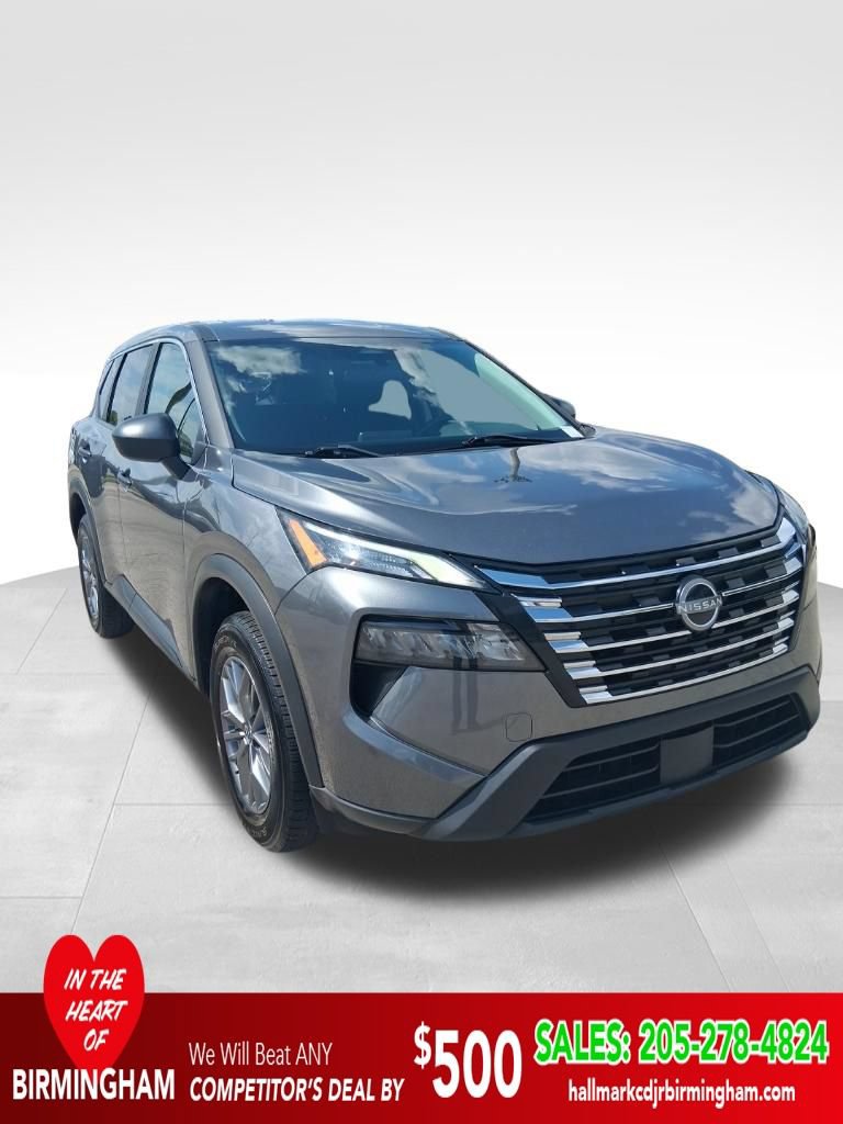 Used 2024 Nissan Rogue S AWD/4WD image 1