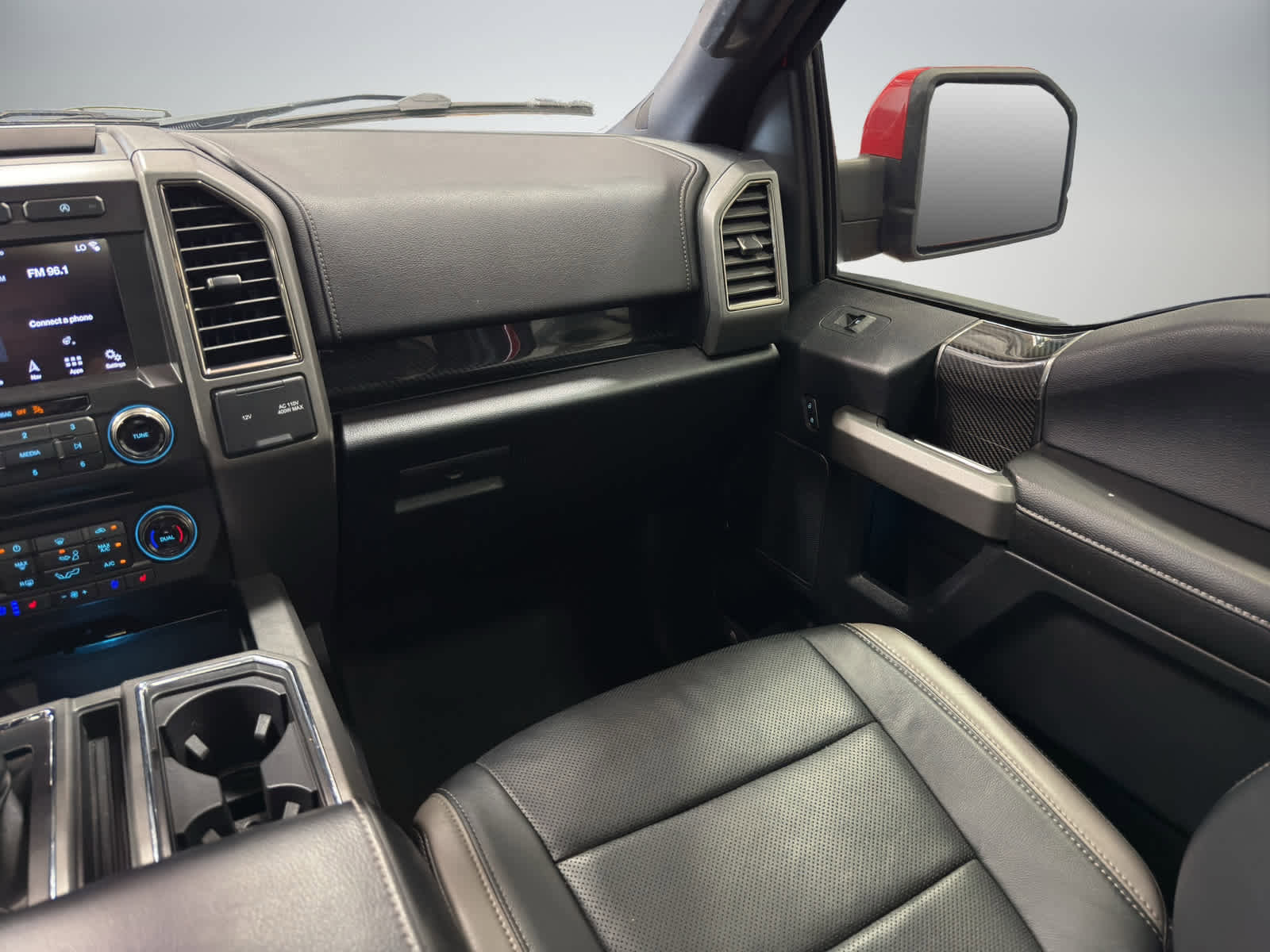 Used 2018 Ford F150 Raptor w/ Equipment Group 802A Luxury image 19