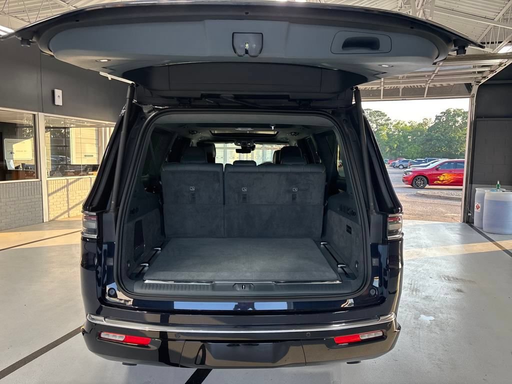 New 2024 Jeep Grand Wagoneer L Series III w/ Rear Seat Video Group 1 AWD/4WD image 25