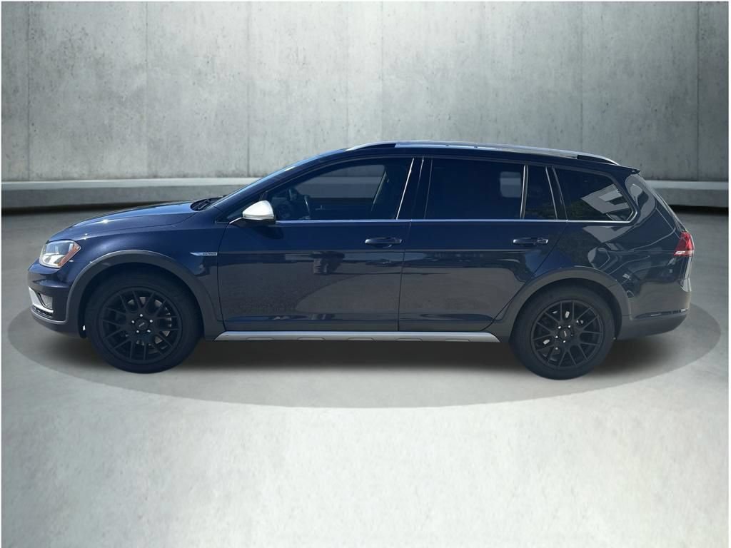 Used 2017 Volkswagen Golf Alltrack S AWD/4WD image 2