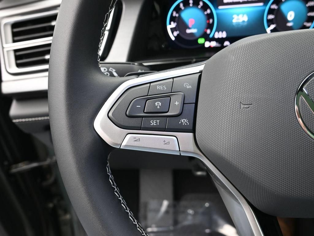 New 2026 Volkswagen Atlas Cross Sport SE image 13