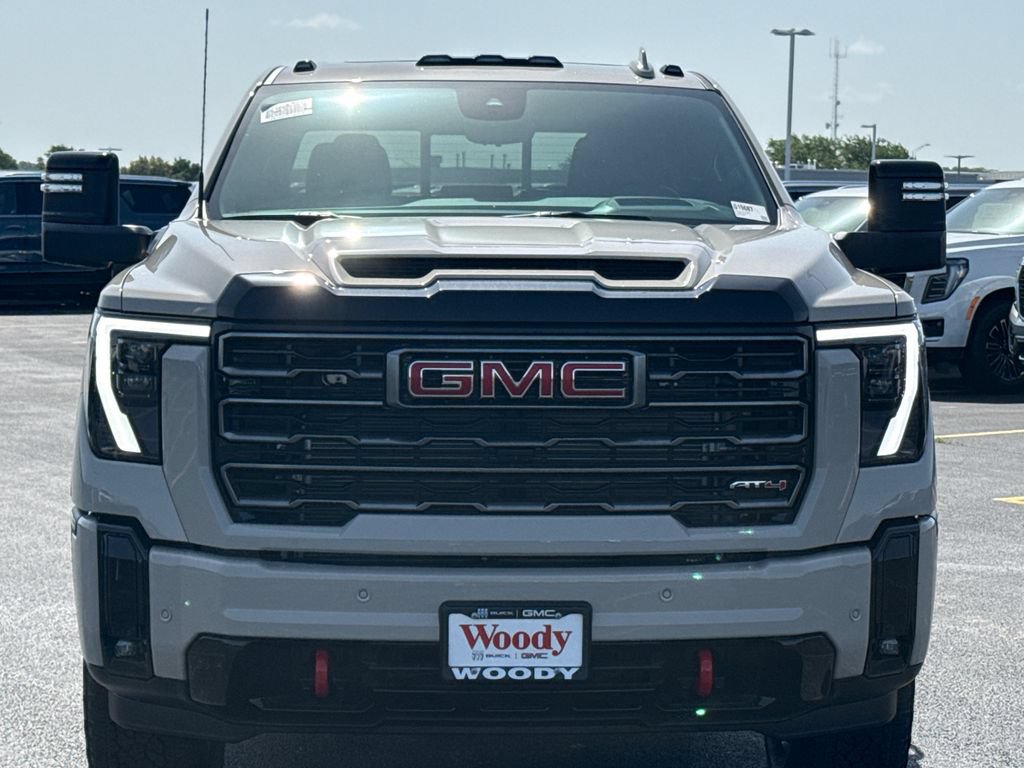 New 2026 GMC Sierra 2500 AT4 w/ AT4 Premium Plus Package AWD/4WD image 4