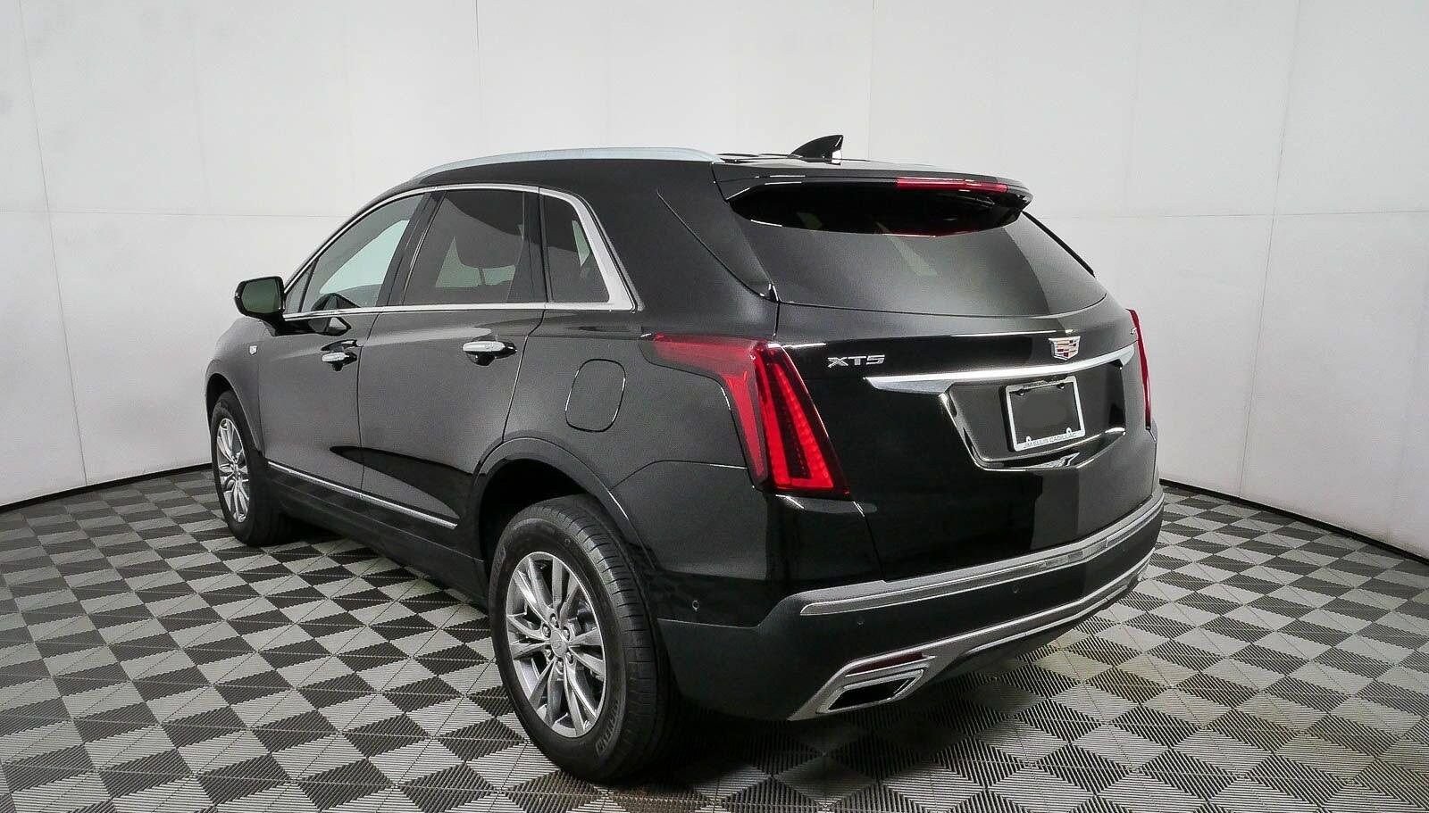 Used 2023 Cadillac XT5 Premium Luxury AWD/4WD image 7