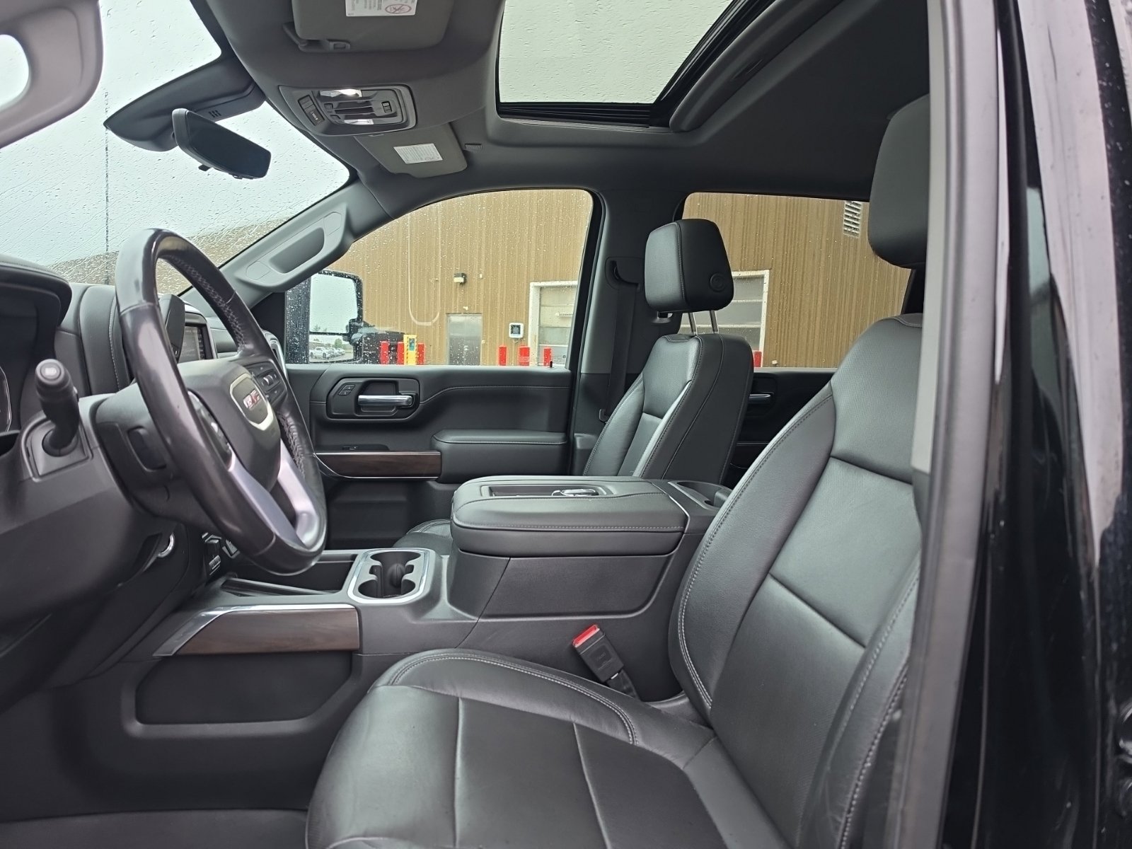 Used 2020 GMC Sierra 2500 SLT w/ SLT Premium Plus Package AWD/4WD image 11