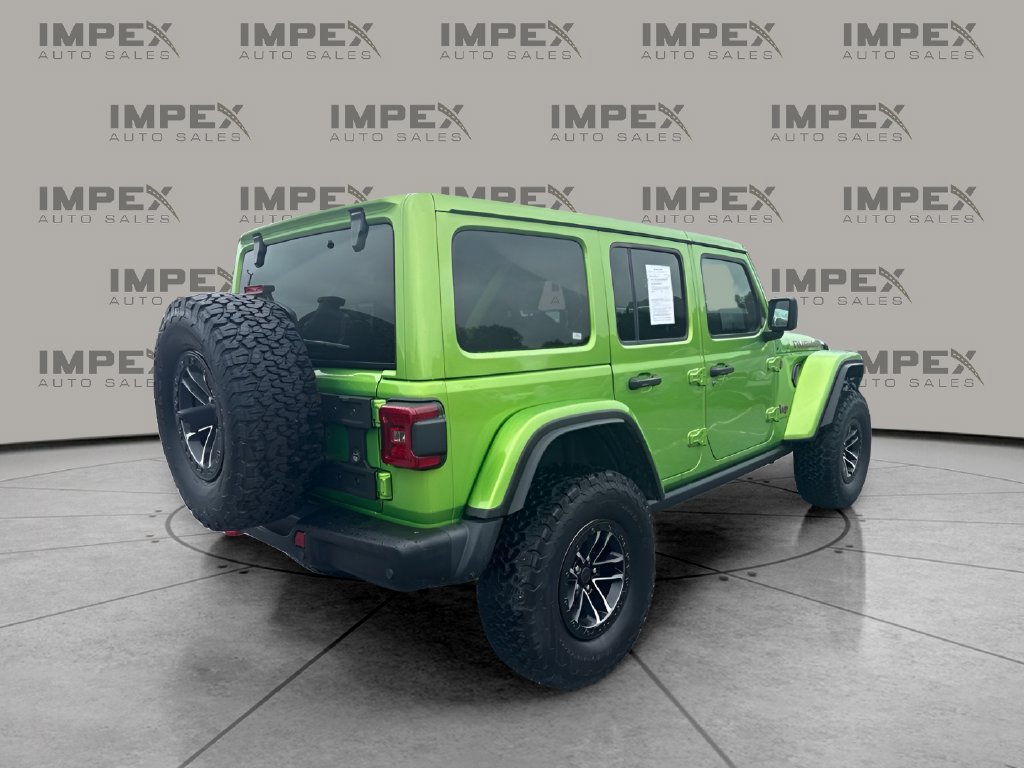 Used 2025 Jeep Wrangler Unlimited Rubicon AWD/4WD image 3