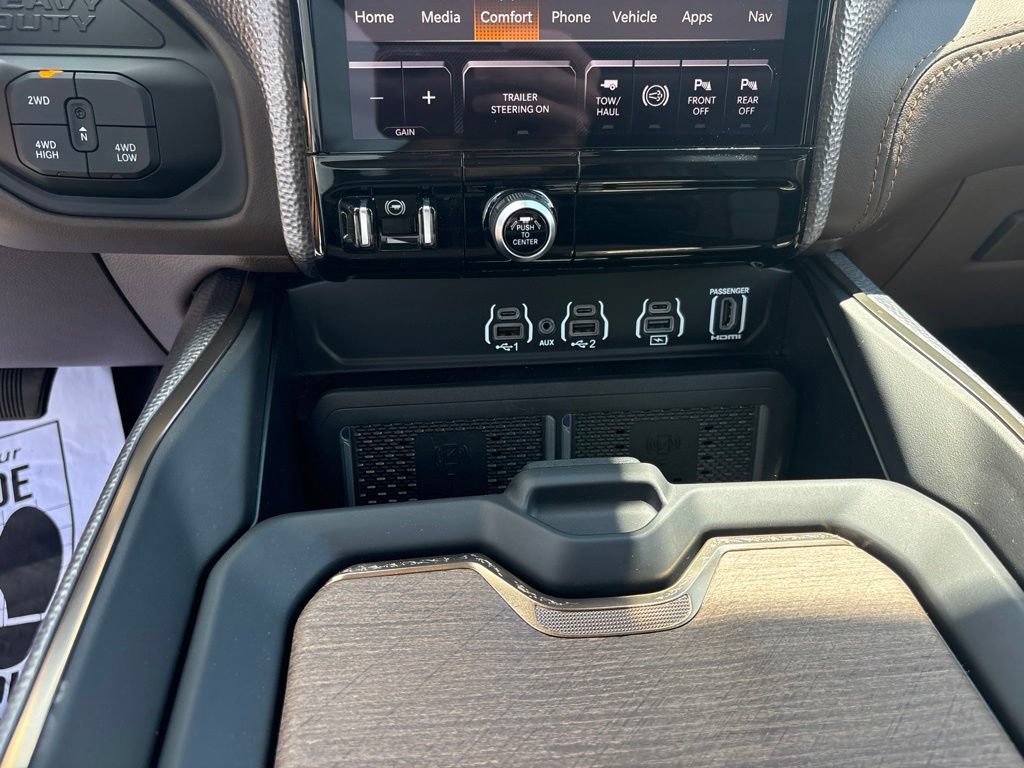 Certified 2025 RAM 3500 Longhorn AWD/4WD image 29