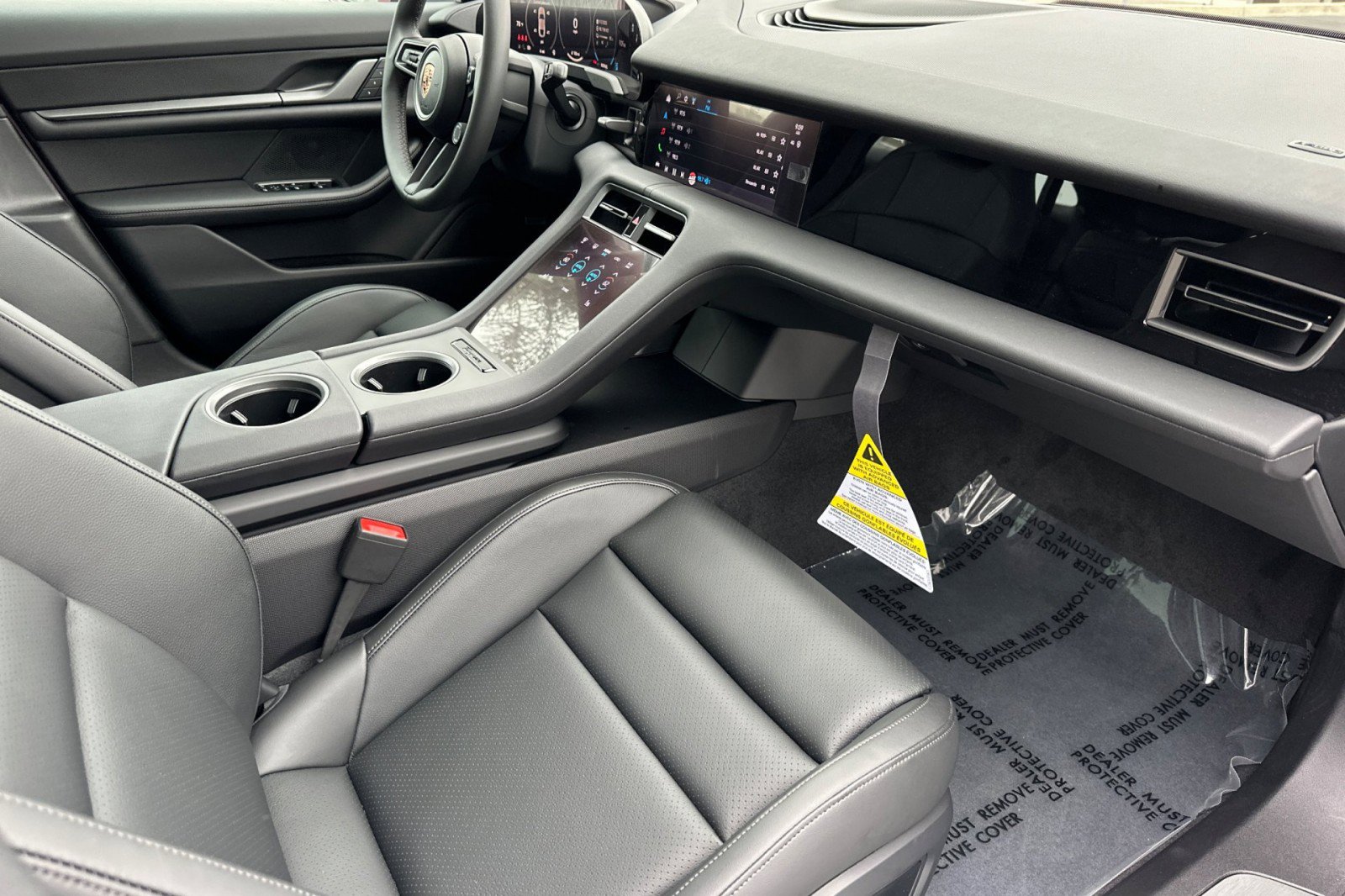 New 2026 Porsche Taycan image 15