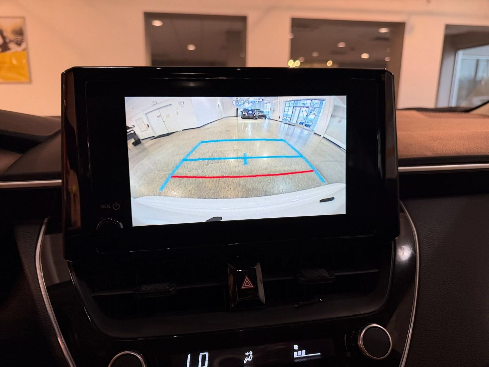 Used 2025 Toyota Corolla LE FWD image 22