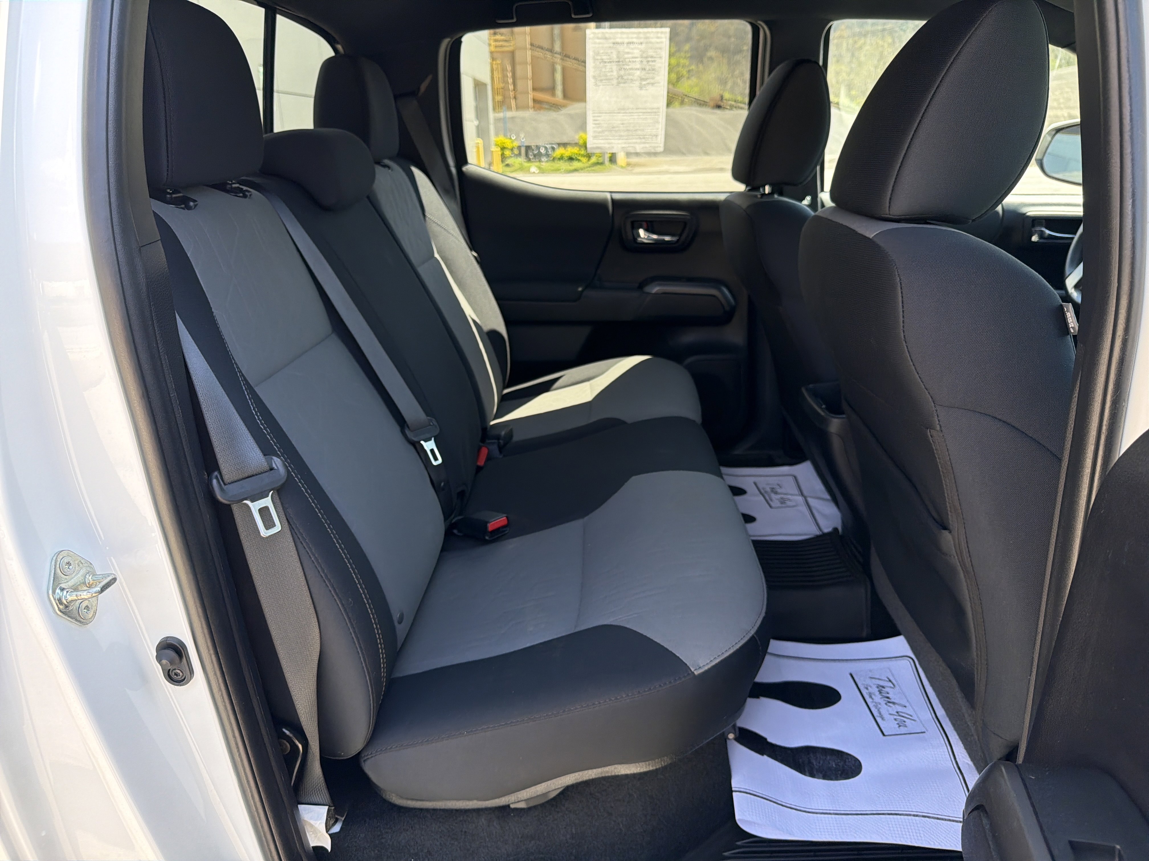 Used 2021 Toyota Tacoma TRD Off-Road w/ Technology Package image 32