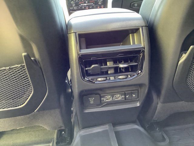 New 2023 Jeep Grand Cherokee Trailhawk w/ Luxury Tech Group III AWD/4WD image 30