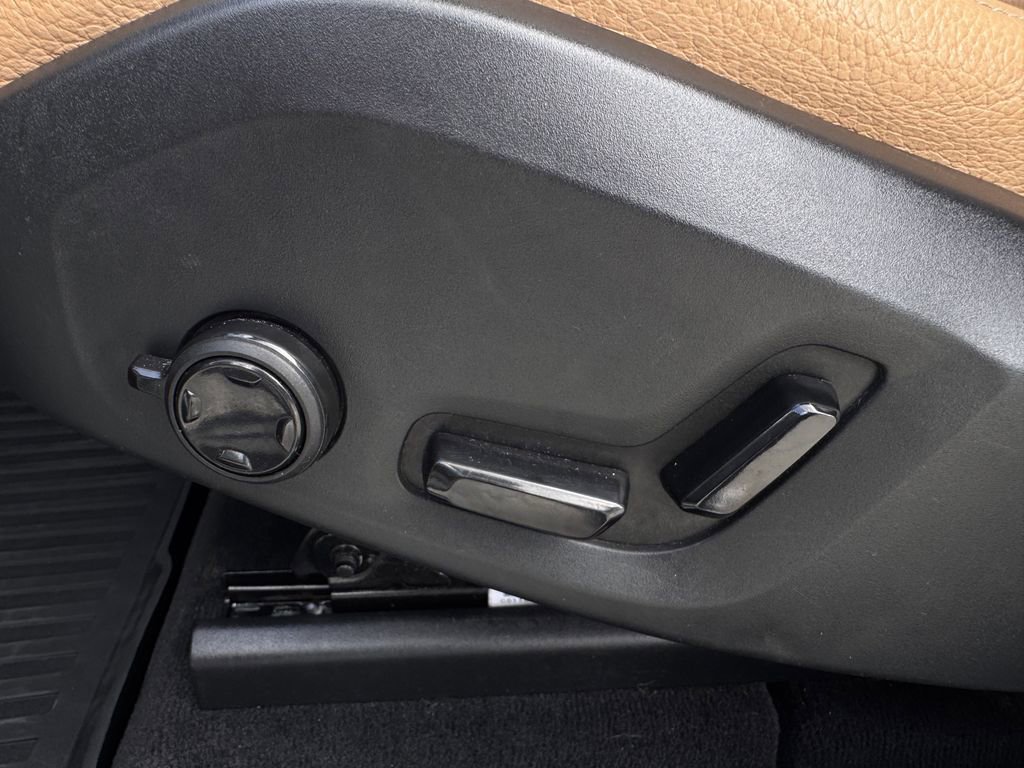 Used 2020 Volvo XC60 T5 Inscription image 27