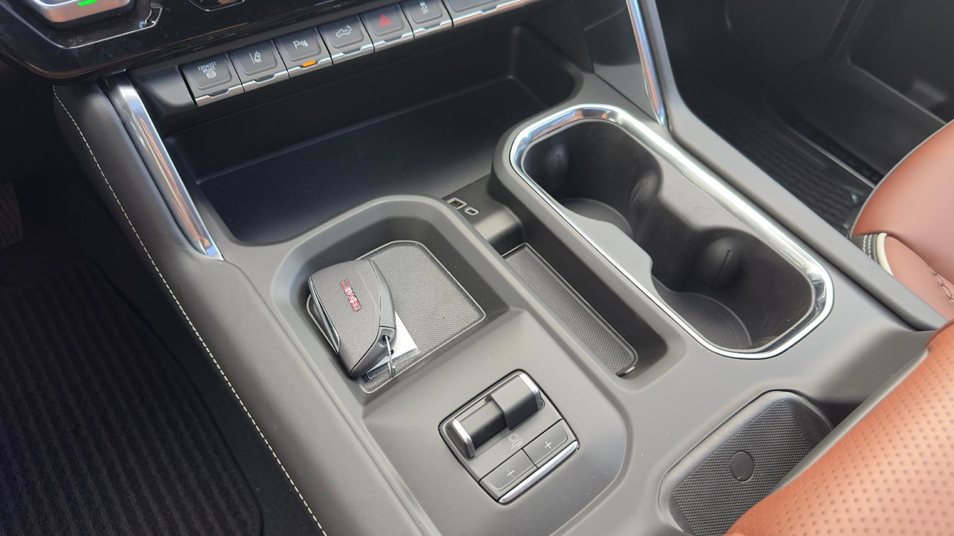 New 2026 GMC Sierra 3500 Denali Ultimate image 15