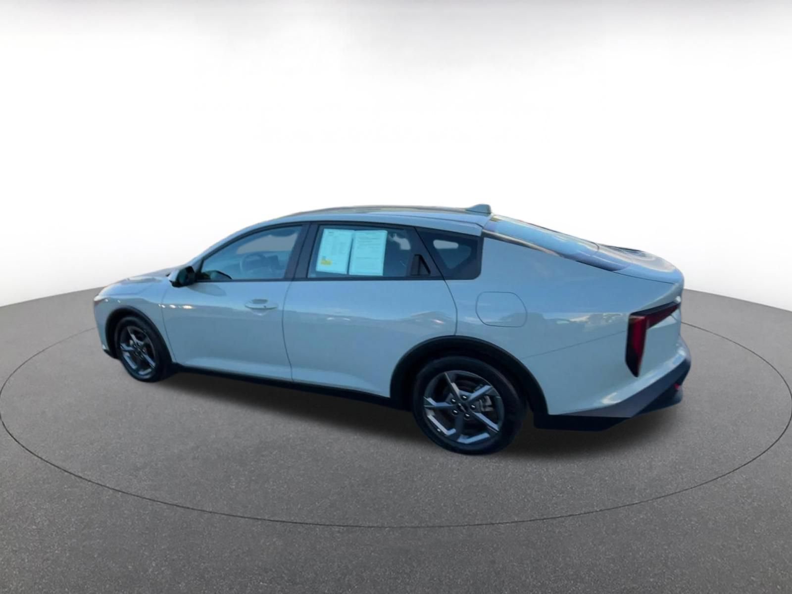 Used 2025 Kia K4 FWD image 9