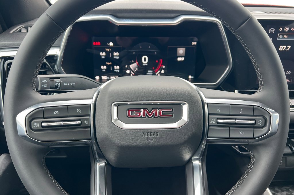 New 2026 GMC Canyon Elevation w/ Convenience Package image 19