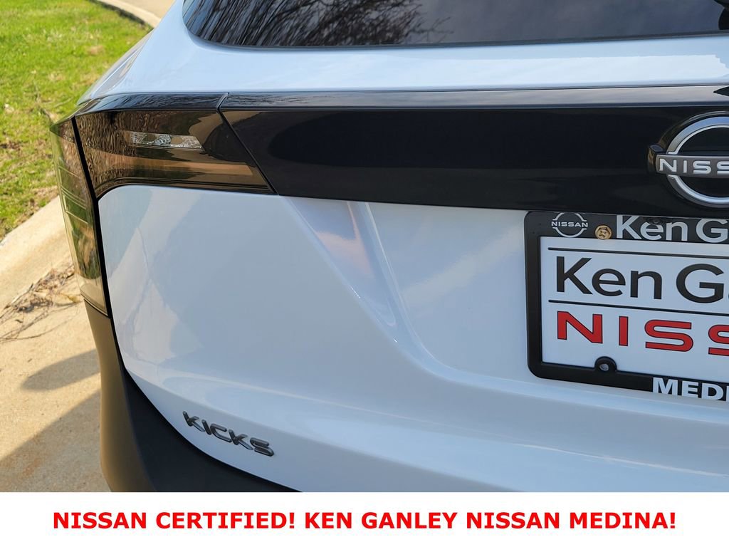 Certified 2025 Nissan Kicks SV AWD/4WD image 16